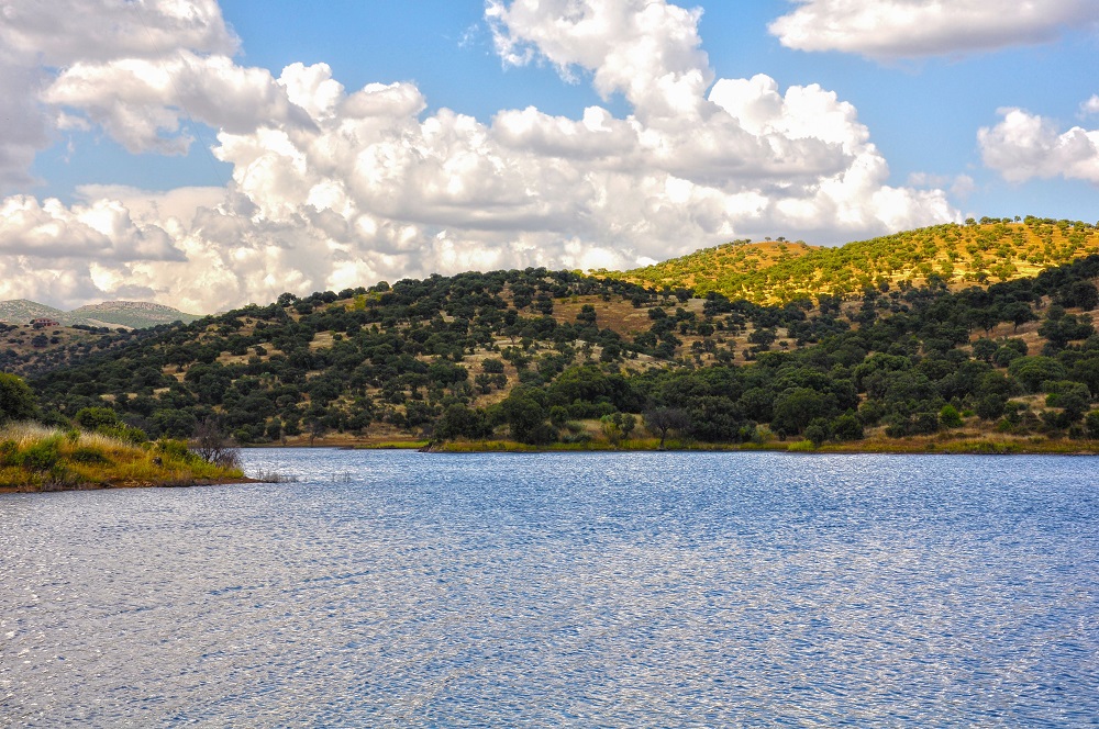 Beautiful view of Tablillas Reservoir in Ciudad Real, Spain